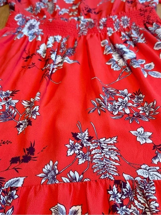 Talbots Women’s Red Floral Pattern Smock Waist Long Sleeve Dress -SIZE UNKNOWN - Picture 4 of 9